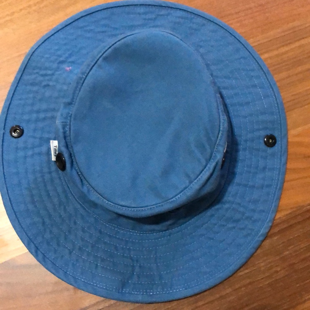 Tilley hat New no tag! ✨